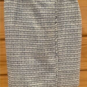 Calvin Cline - Elegant Blue and White Women's Skirt. Size 4